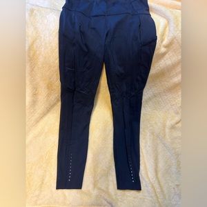 black lululemon leggings size 8
